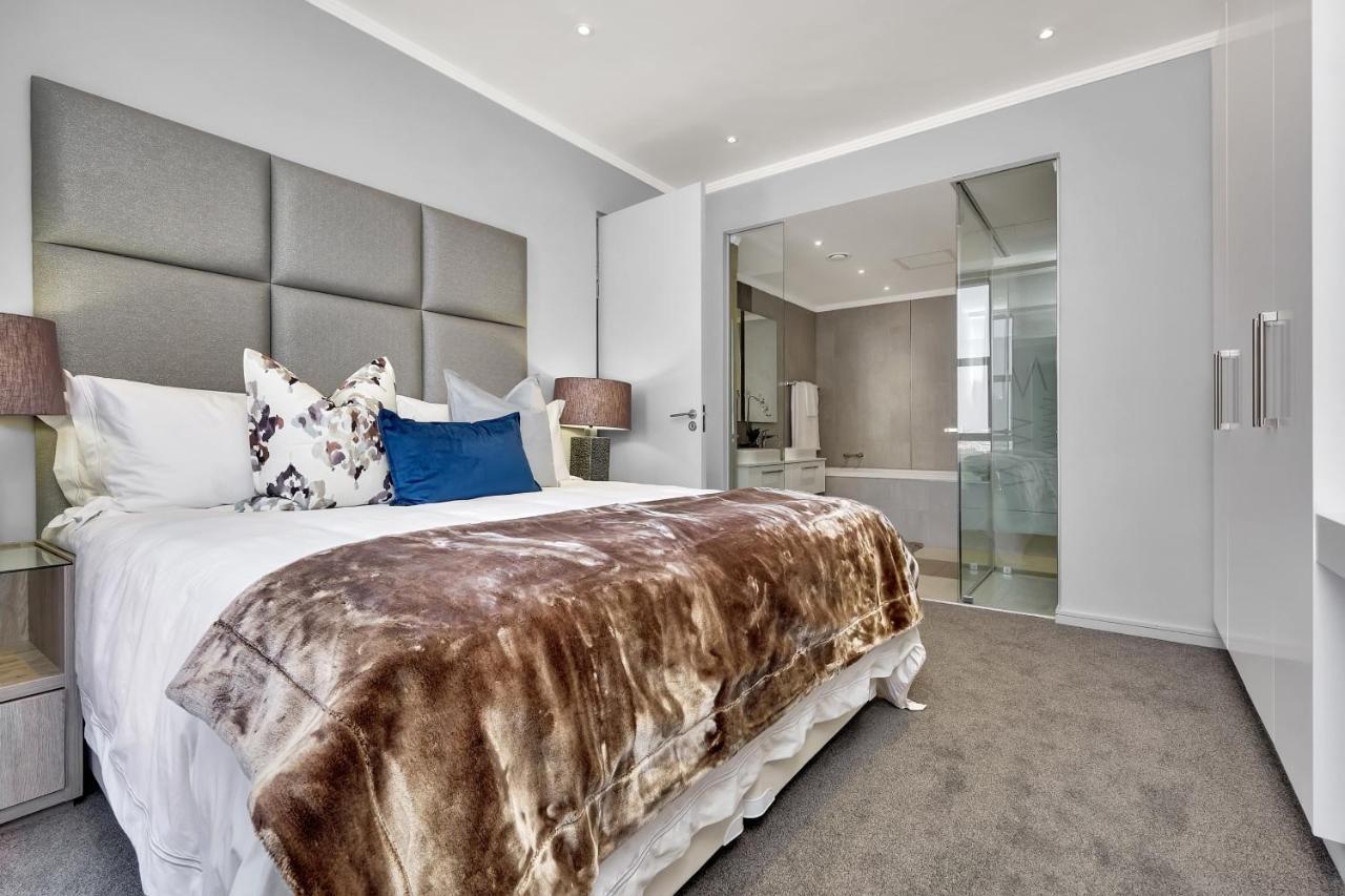 Sandton Apartment 15 West Road South Йоханесбург Екстериор снимка