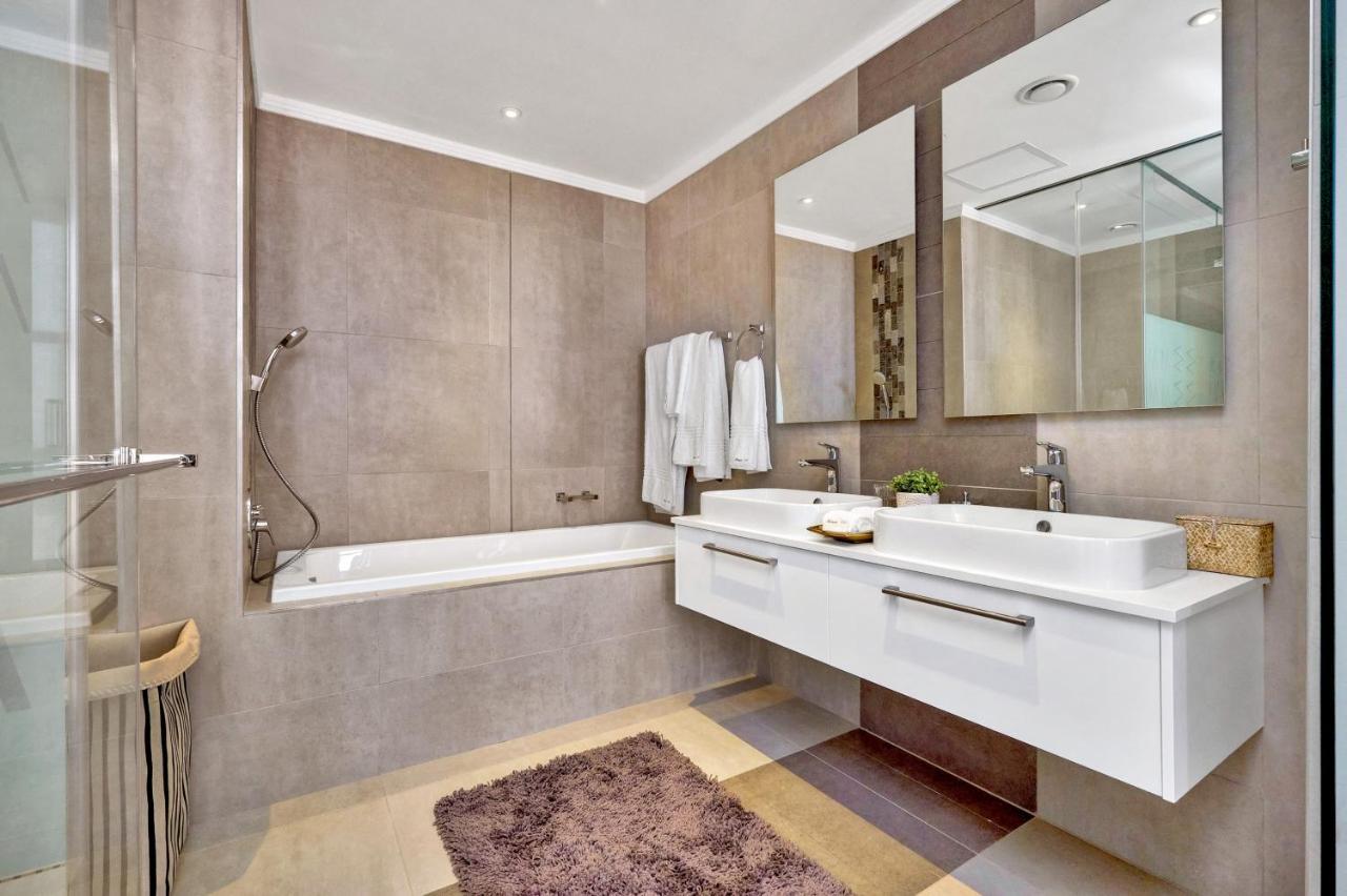 Sandton Apartment 15 West Road South Йоханесбург Екстериор снимка