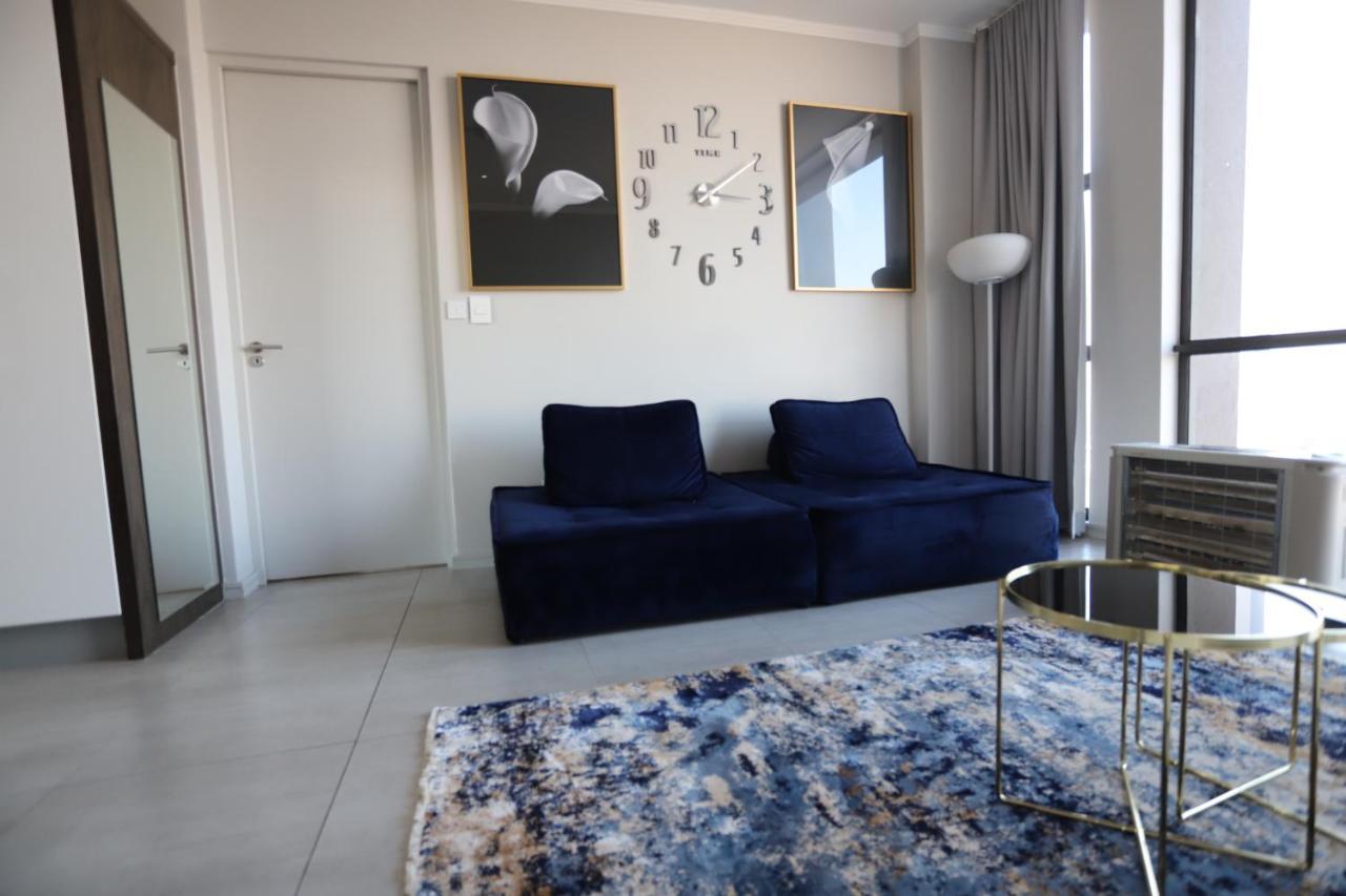 Sandton Apartment 15 West Road South Йоханесбург Екстериор снимка