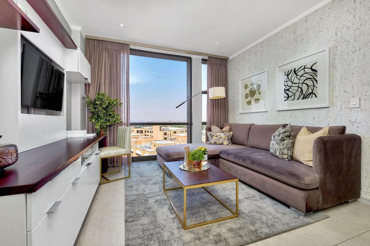 Sandton Apartment 15 West Road South Йоханесбург Екстериор снимка
