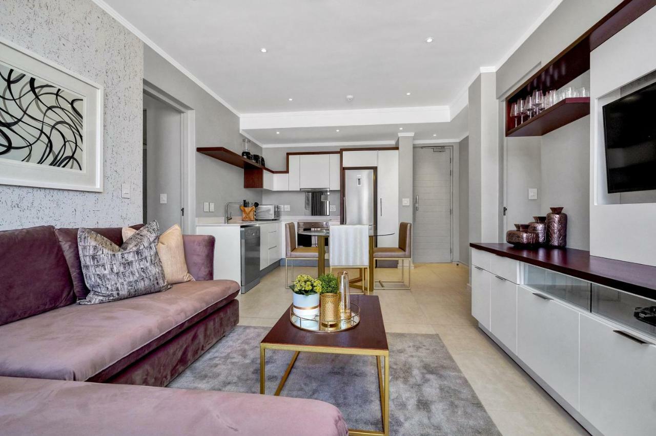 Sandton Apartment 15 West Road South Йоханесбург Екстериор снимка